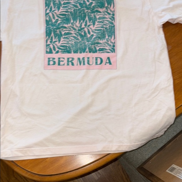 Summer Sale: Modern Lux White Tee with Green and Pink Bermuda Design - Picture 6 of 6